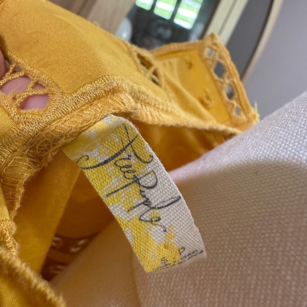 Free People Yellow Women's Top size Small - Picture 9 of 9